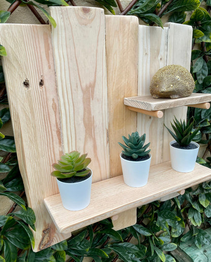 Pallet wood shelving